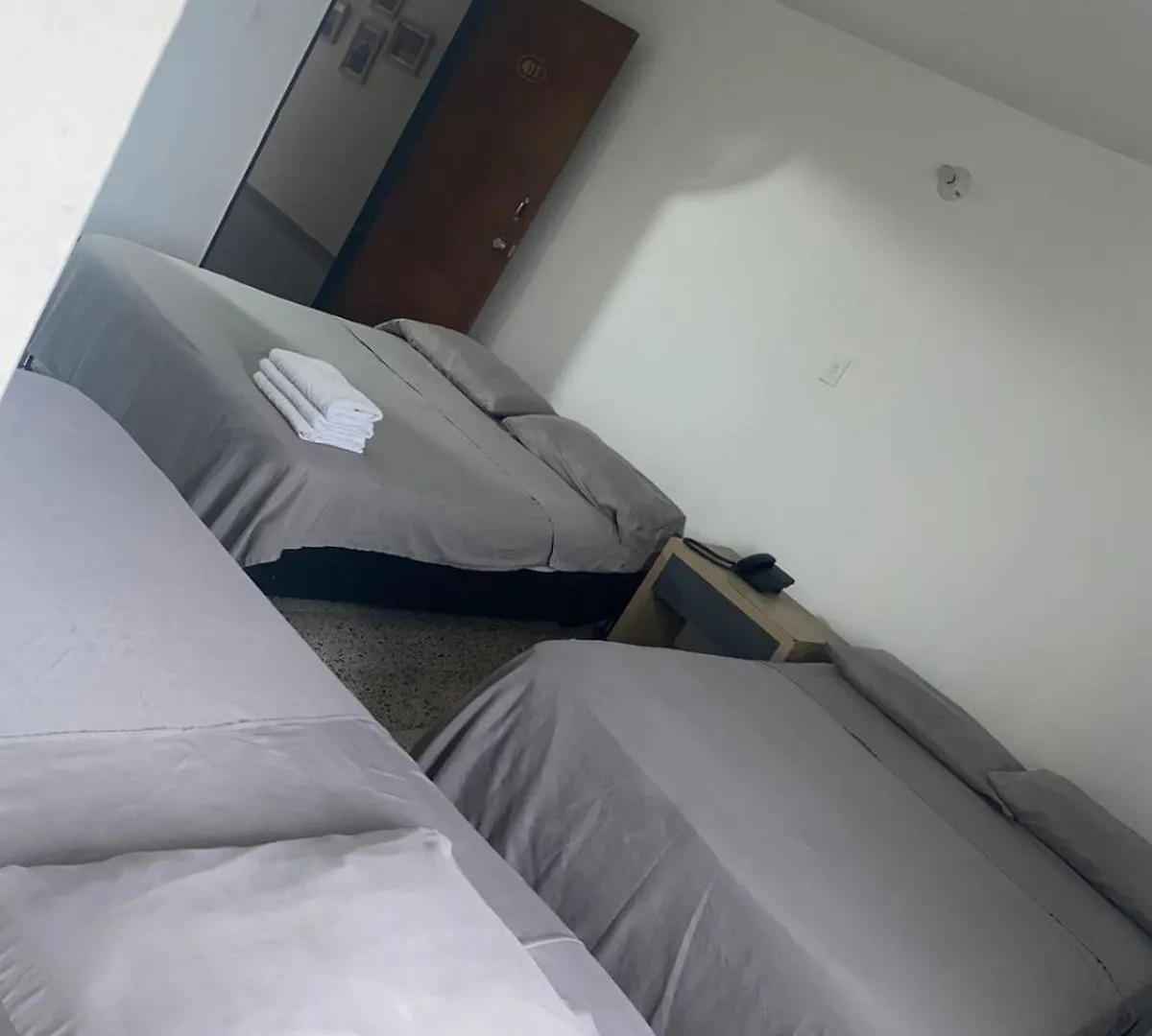 Hmetrohotel Medellín Szálloda