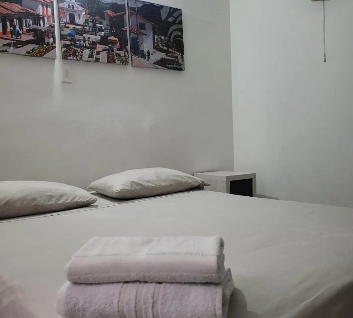 Hmetrohotel Medellín