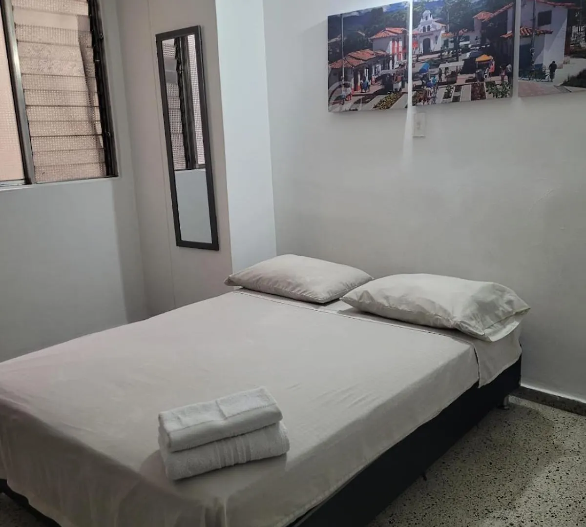 Hotel Hmetrohotel Medellín